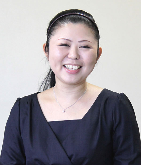 小野 麻衣子